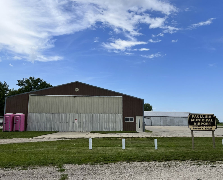 pi place airport 2 990x800 1 768x621